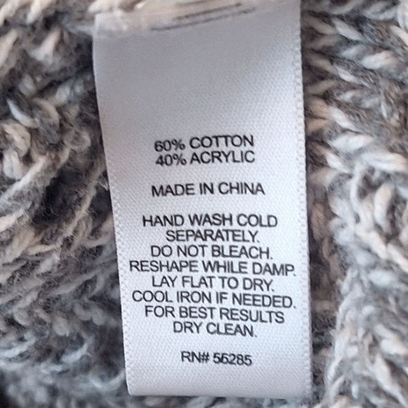 Express gray knit sweater - NWT - Picture 5 of 5